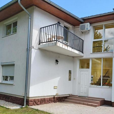 Ilona Apartmanház Siófok Esterno foto