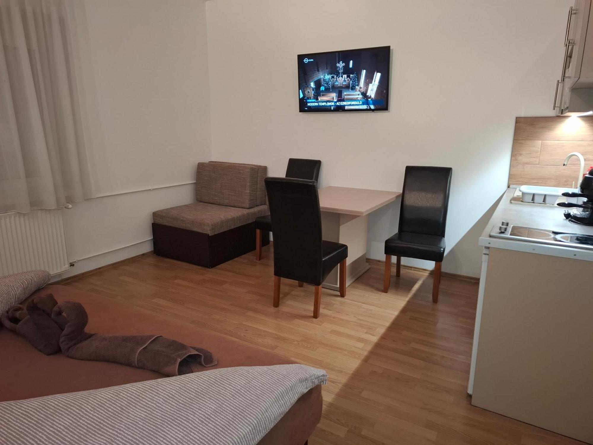Ilona Apartmanház Siófok Esterno foto