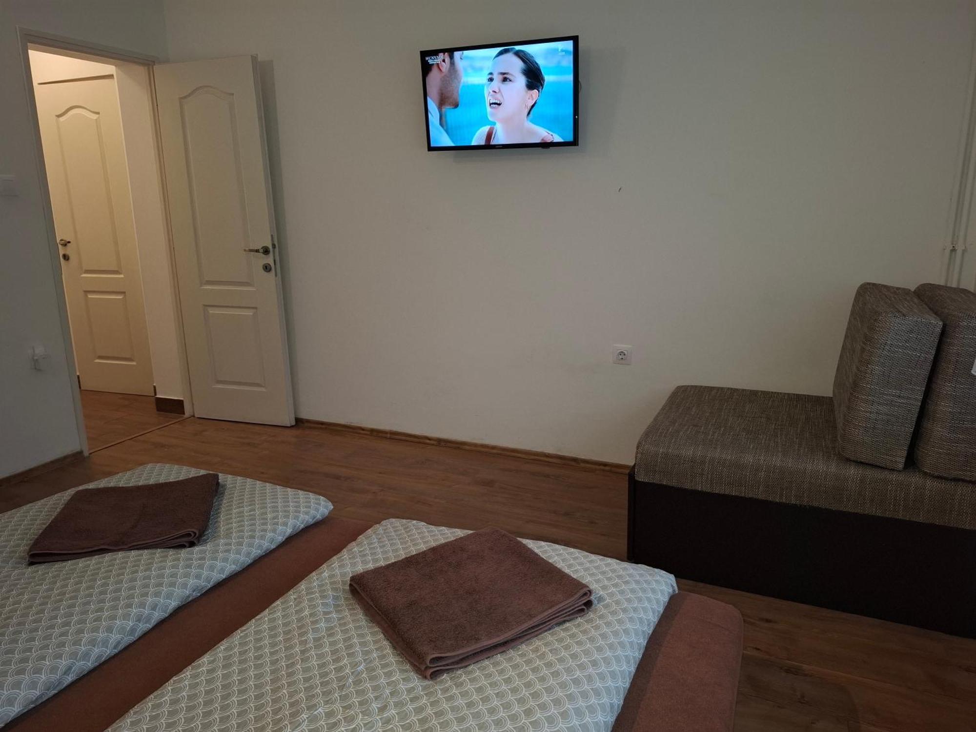 Ilona Apartmanház Siófok Esterno foto