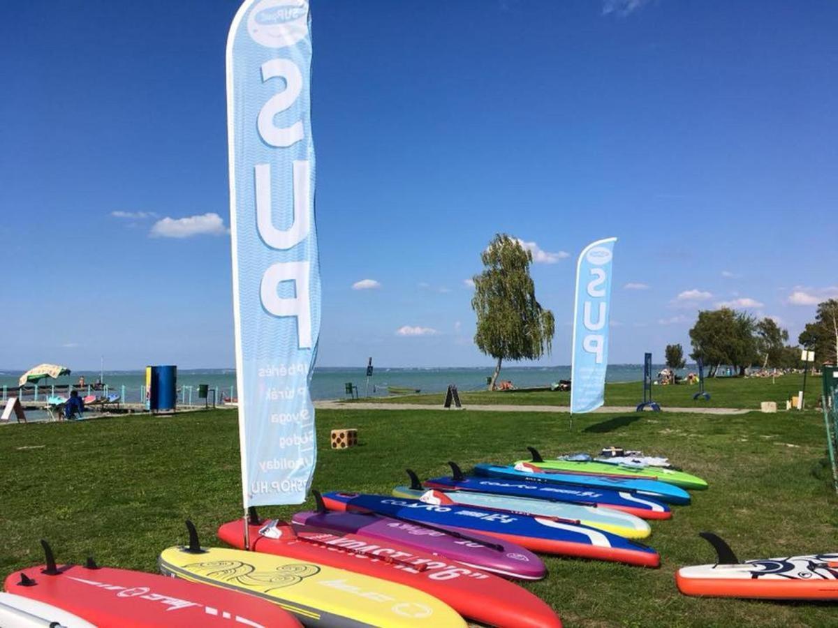Ilona Apartmanház Siófok Esterno foto